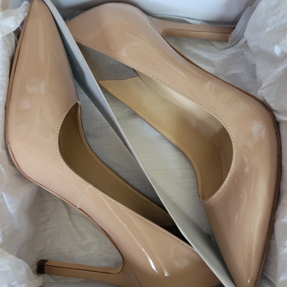Ivanka Trump "Carra" pumps - Nude - Picture 11 of 12